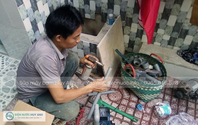 Sửa máy bơm tại Cầu Diễn