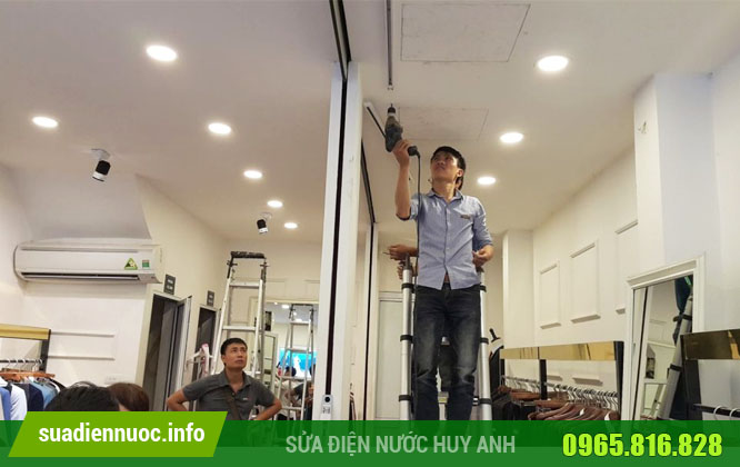 Dịch vụ lắp đặt đèn LED, đèn chiếu sáng của Điện nước Huy Anh 