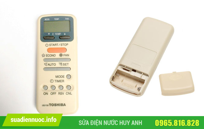 Điều khiển điều hòa Toshiba WC-E1NE (vàng nhỏ)